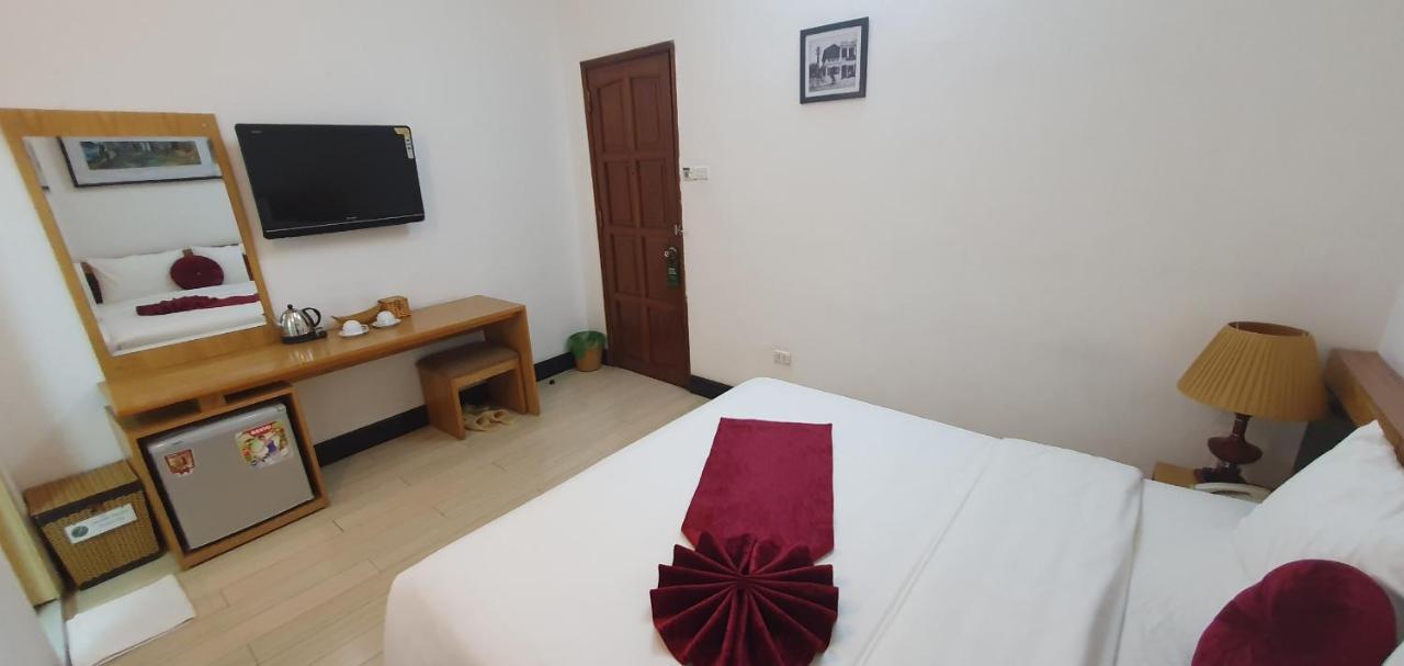 Hanoi Win Hotel & Travel Esterno foto