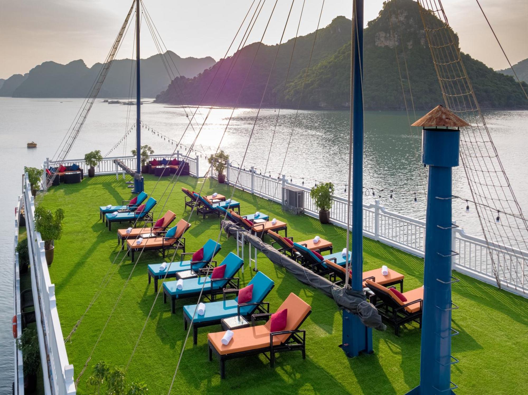 Hanoi Win Hotel & Travel Esterno foto